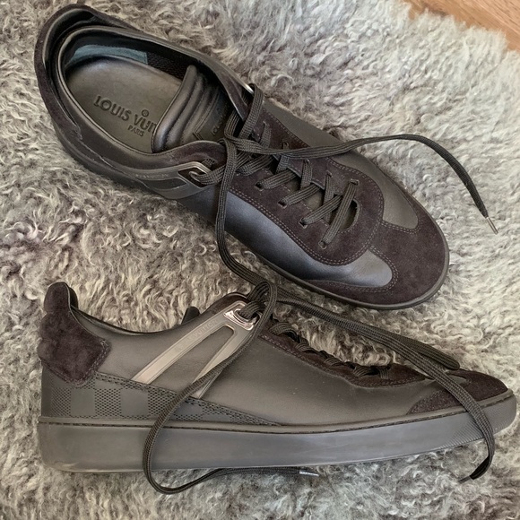 Men’s Louis Vuitton suede and leather sneaker - Picture 6 of 8